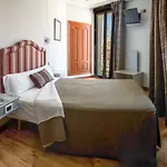 Tibur Hotel Saragoça