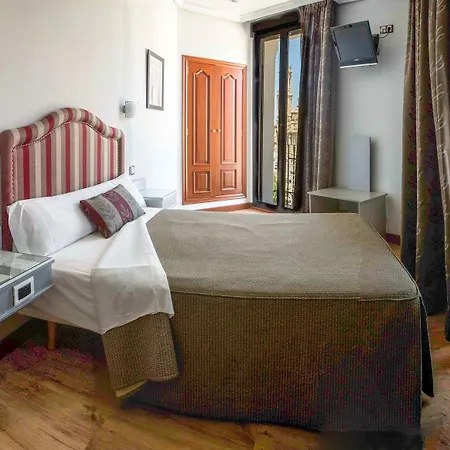 Tibur فندق سرقسطة